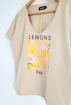 Remera V PREMIUM LEMONS (4 talles) -TOST