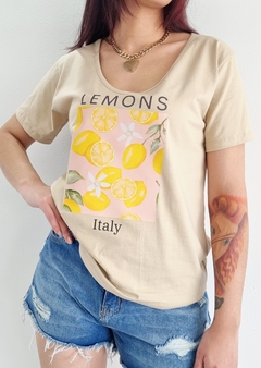 Remera V PREMIUM LEMONS (4 talles) -TOST - Kuwana Mayorista