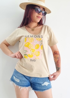 Remera V PREMIUM LEMONS (4 talles) -TOST en internet