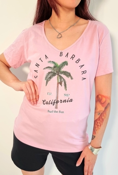 Remera V PREMIUM California (3 talles) Rose - en internet