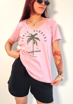 Remera V PREMIUM California (3 talles) Rose -