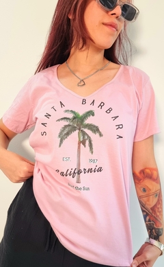 Remera V PREMIUM California (3 talles) Rose - - comprar online