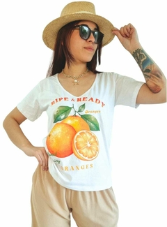 Remera V PREMIUM ORANGE (4 talles) White - en internet