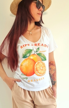 Remera V PREMIUM ORANGE (4 talles) White -