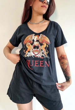 Remera V PREMIUM QUEEN (4 talles)