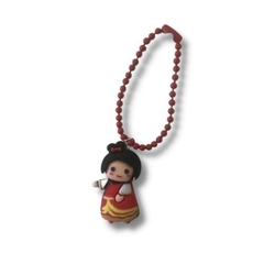 Pingente de resina - kokeshi (corrente) - comprar online