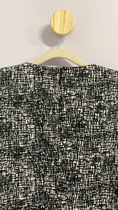 Blusa Traços Zara P na internet