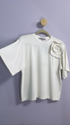 Camiseta Flor Lenita 36 - Garimperia