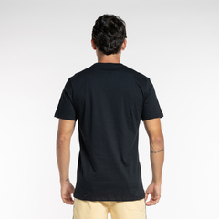 CAMISETA M/C WORD BLOCK PRETO - Dominasy