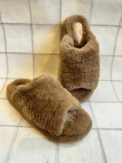 Chinelo De Pelo Paula Maken - comprar online