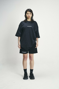 SHORT OVERSIZE NEGRO - GOODCHILLS.