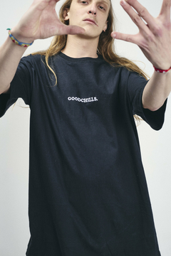 REMERA OVERSIZE NEGRA - GOODCHILLS.