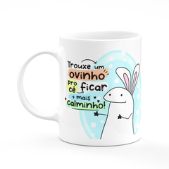 Caneca Flork Meme Coelho Trouxe um Ovinho - comprar online