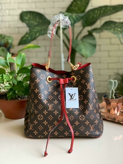 Bolsa Louis Vuitton Saco na internet