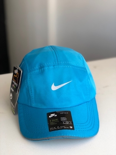 Boné Nike Azul claro - comprar online