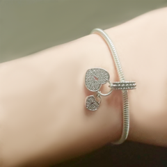 Berloque para bracelete feito em prata com corações - comprar online