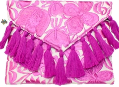 Carterón "Flores" Con Pompones (Blanco Lino & Rosa)