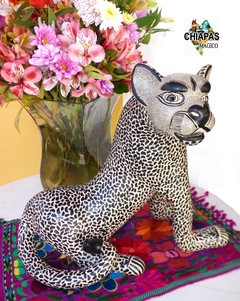 Jaguar De Barro Decorativo Beige (38 CM) - comprar en línea