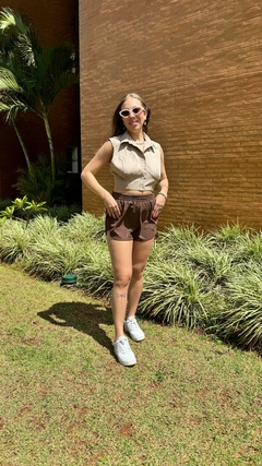 Colete Cropped Brown - Cabide Rosa Brasil