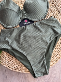 BIQUÍNI TULUM HOT PANTS VERDE na internet