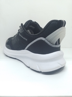 ZAPATILLA MONTAGNE RUNNING LIGHT RUN en internet