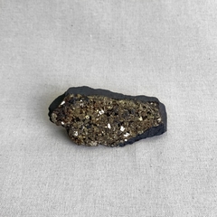 Shungite com Pirita