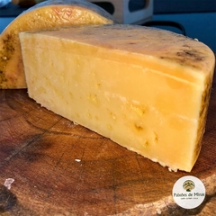 Queijo Premio Ouro França 2021 - Maturado Fazenda Bela Vista Premium - 60 dias de Maturação - Serra da Mantiqueira (400g) - comprar online