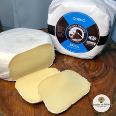 Queijo Brisa - Queijo Padrão com casca tipo Brie 500g