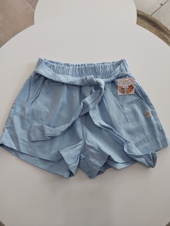 Short de lino celeste