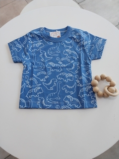 Remera dino azul