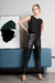Calça Thay Skinny em couro legítimo com detalhes nos joelhos - comprar online