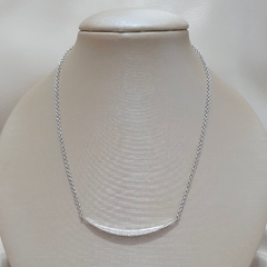 Colar Choker Meia Lua Cravejado com Zircônias no Banho de Ródio Branco - comprar online