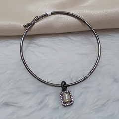 Pulseira Bracelete Aro com Pingente Cravejado e Pedra Cristal no Banho de Ródio Negro - loja online