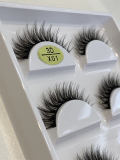 Cartela com 5 pares de cílios postiços - modelo X01 - Store Samara Lima Make Up