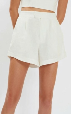 SHORTS IÓDICE ALFAIATARIA BOLSO FACA OFF WHITE - comprar online