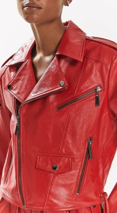 JAQUETA IÓDICE BIKER DETALHE ZÍPER VERMELHO - Via Rosê Boutique