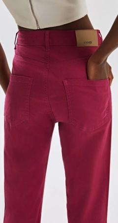 CALCA IÓDICE SKINNY FLARE CÓS ALTO ABERTURA BARRA PINK - Via Rosê Boutique