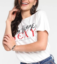 CAMISETA LANÇA PERFUME ESTAMPADA SEXY