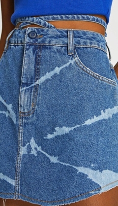 SAIA JEANS MORENA ROSA CURTA FIVE POCKETS COM AMARRAÇÃO na internet