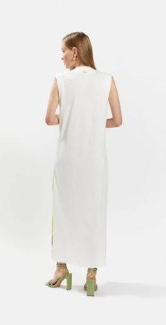 VESTIDO IÓDICE MIDI DECOTE V ABERTURA LATERAL OFF WHITE - Via Rosê Boutique