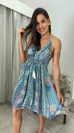 VESTIDO CURTO - INDIANO - LASTEX NA LATERAL