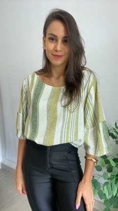 BLUSA PLUS LISTRADA