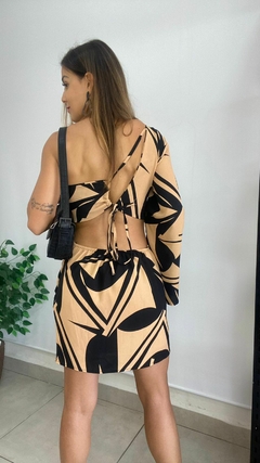 VESTIDO CURTO - UMA ALÇA - NUDE E PRETO - comprar online