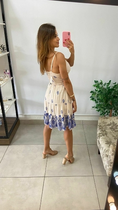 VESTIDO CURTO - ALCINHA - FUNDO NUDE BOTÕES AZUL MARINHO - comprar online