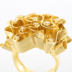 Anel em Ouro Amarelo e Diamantes - Cod. A10016
