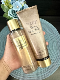 Kit Victoria’s Shimmer Secret Bare Vanilla Body Splash + hidratante + necessaire na internet