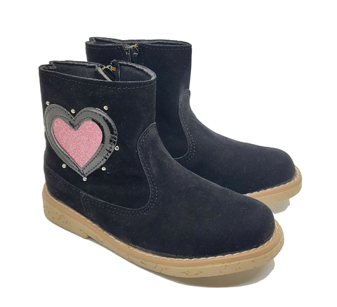 Bota color negro aplique corazon Art Teetsie