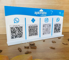 PLACA PARA QR CODE - 4 LUGARES - QRC4 - Maka Laser | Loja de Produtos Criativos