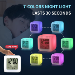 Reloj Despertador Alarma Temperatura Y 7 Luces De Colores - Tienda 26