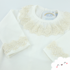 Body Off White de Algodão - Elizabeth - Gola e Punho com Renda e Pérolas - comprar online